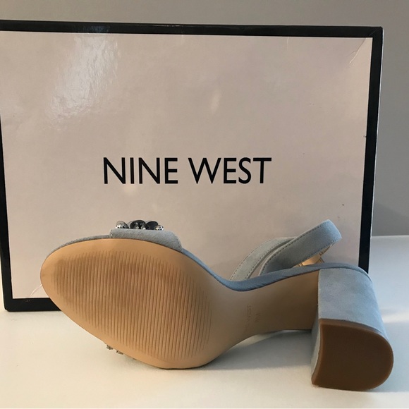 Size 8 BNIB NINE WEST Balada Suede Heeled Sandals - Picture 2 of 9